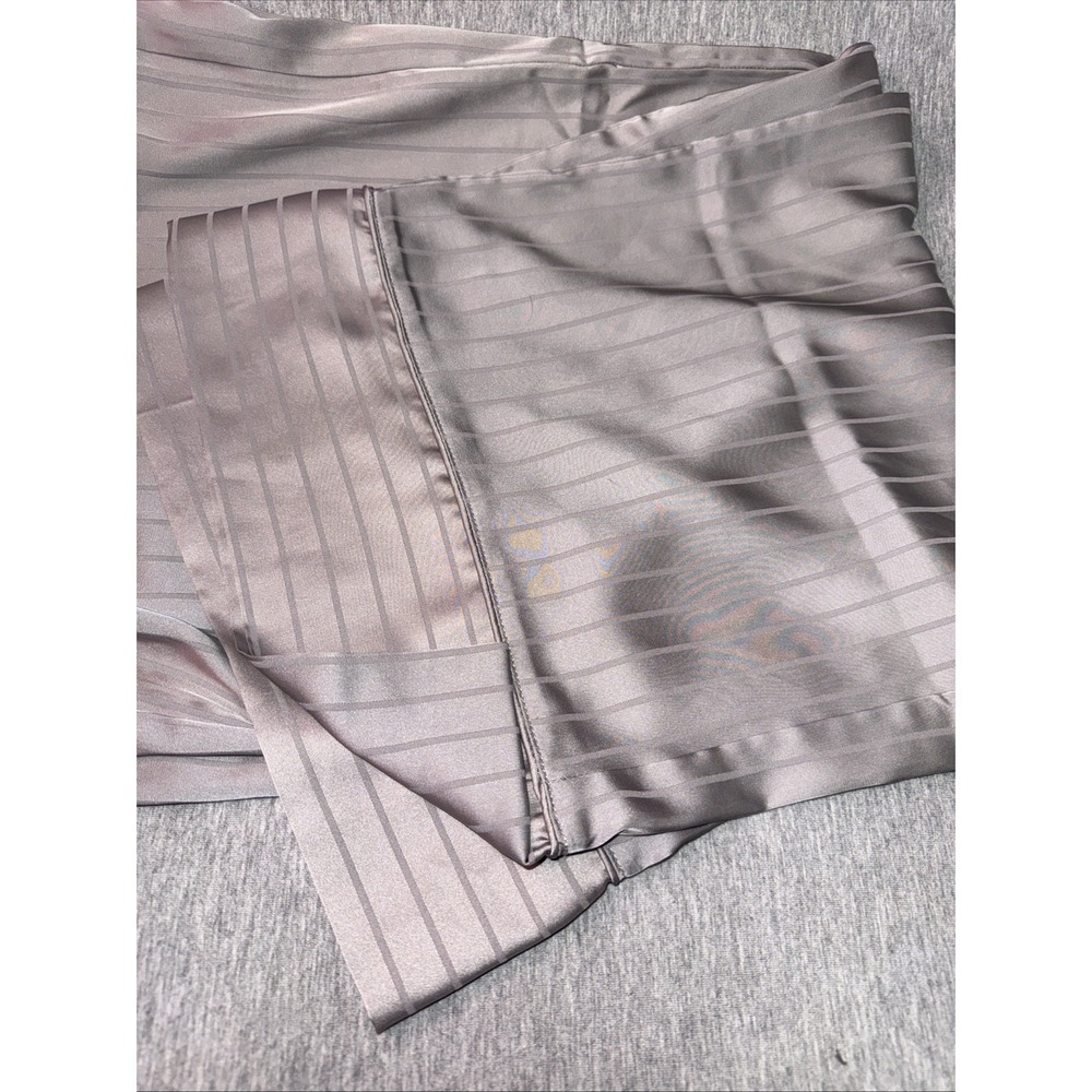Abercrombie & Fitch Satin Pajama Set Women's Small Gray Striped Sleepwear Lounge - Picture 6 of 8